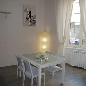 Le Bon Bon Nápoles